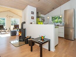 6 Person Holiday Home in Ulfborg