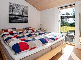 6 Person Holiday Home in Ulfborg