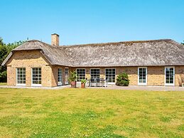 6 Person Holiday Home in Ulfborg