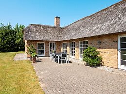 6 Person Holiday Home in Ulfborg