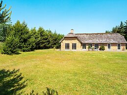 6 Person Holiday Home in Ulfborg