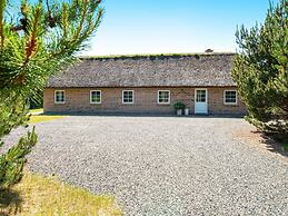 6 Person Holiday Home in Ulfborg