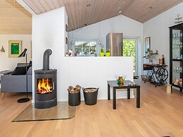 6 Person Holiday Home in Ulfborg