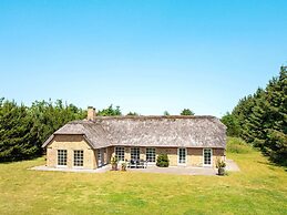 6 Person Holiday Home in Ulfborg