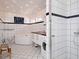 10 Person Holiday Home in Rodvig Stevns-by Traum
