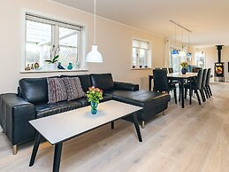 10 Person Holiday Home in Rodvig Stevns-by Traum