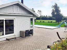 10 Person Holiday Home in Rodvig Stevns-by Traum