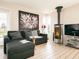 10 Person Holiday Home in Rodvig Stevns-by Traum