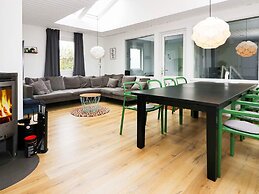 10 Person Holiday Home in Hadsund-by Traum