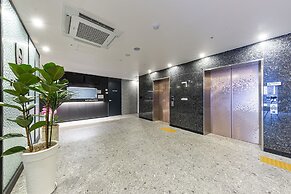 Wall Hotel Cheonan Cheongsu
