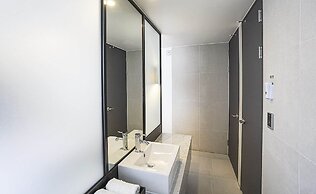 Wall Hotel Cheonan Cheongsu