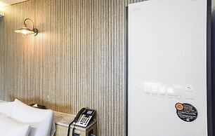 Wall Hotel Cheonan Cheongsu