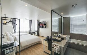 Wall Hotel Cheonan Cheongsu