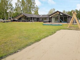 22 Person Holiday Home in Vaeggerlose