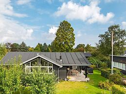 5 Person Holiday Home in Malling-by Traum