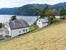 10 Person Holiday Home in Stordal