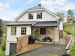 10 Person Holiday Home in Stordal