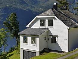 10 Person Holiday Home in Stordal