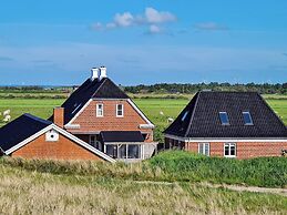 20 Person Holiday Home in Ringkobing