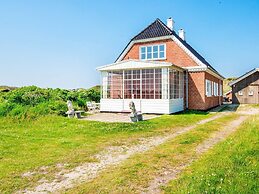 20 Person Holiday Home in Ringkobing