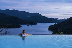 MOUNTAIN SHADOWS RESORT WAYANAD