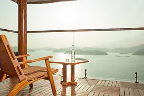 MOUNTAIN SHADOWS RESORT WAYANAD