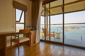 MOUNTAIN SHADOWS RESORT WAYANAD