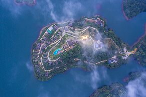 MOUNTAIN SHADOWS RESORT WAYANAD