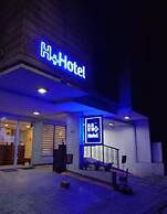 H plus Hotel powered by Cocotel