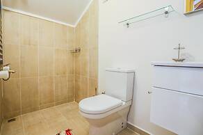 Spacious Private Villa With Pool in Sile