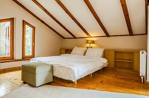 Spacious Private Villa With Pool in Sile