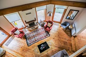 Spacious Private Villa With Pool in Sile