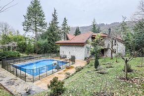 Spacious Private Villa With Pool in Sile