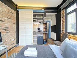 Modern Designed Cozy Studio Flat in Beyoglu