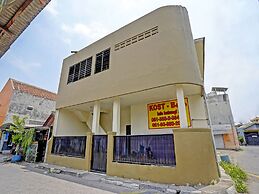 OYO 91891 B41m Residence Syariah