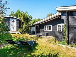 6 Person Holiday Home in Grenaa