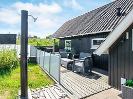 6 Person Holiday Home in Ringkobing