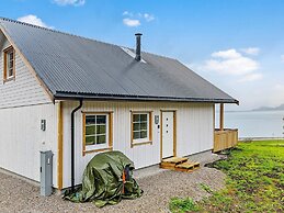 6 Person Holiday Home in Bindalseidet