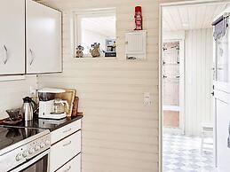 4 Person Holiday Home in Store Fuglede