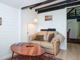 Enchanting Cottage With Whirlpool-by Traum