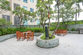 Spacious And Comfy 3Br Gandaria Heights Apartment