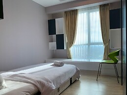 Spacious And Comfy 3Br Gandaria Heights Apartment