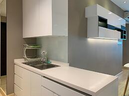 Spacious And Comfy 3Br Gandaria Heights Apartment