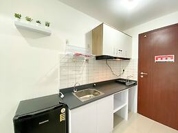 Comfy And Simply Look Studio Room Sayana Bekasi Apartment