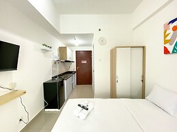 Comfy And Simply Look Studio Room Sayana Bekasi Apartment