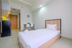 Minimalist Studio Room At Evenciio Margonda Apartment