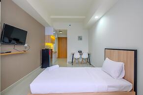 Minimalist Studio Room At Evenciio Margonda Apartment