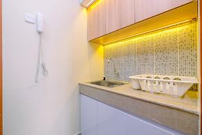 Nice 2Br At 26Th Floor Evenciio Margonda Apartment