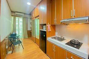 Comfy And Minimalist 1Br Apartment At Woodland Park Residence