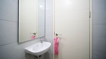 Nice And Comfy Studio At Supermall Mansion Apartment